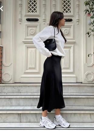 Шелковая юбка миди. черная длинная юбка1 фото
