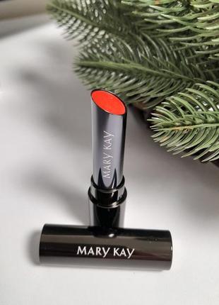 Суперзволожувальна помада для губ від mary kay