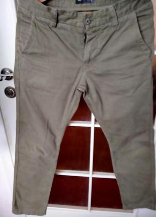Штаны цвета хаки