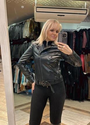 Нова колекція шкіряна косуха ,пояс зйомний,не приталена