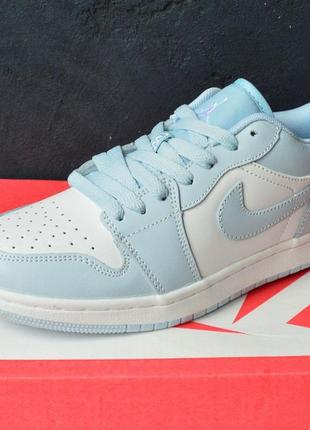 Розпродаж! nike air jordan 1 retro кросівки кеди низькі жіночі найк джордан осінні весняні демісезонні демісезон білі з блакитним