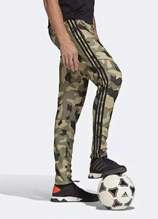 Чоловічі камуфляжні спортивні штани adidas, оригінал1 фото