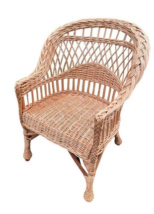 Кресло плетеное с низкой спинкой