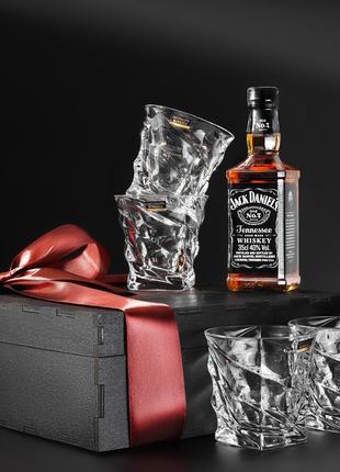 Подарунковий набір для віскі 4 склянки підставки та оригінальні камені в коробці з дерева2 фото