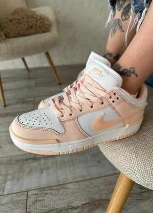 Прекрасные женские кроссовки nike dunk low twist peach white персиковые4 фото