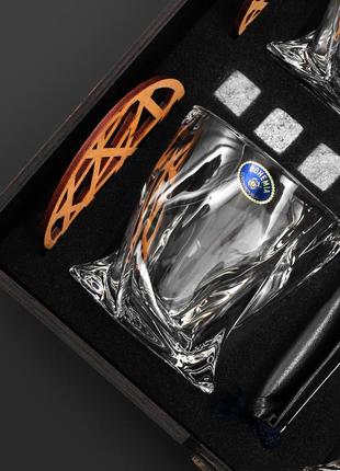 Стильний подарунковий набір для віскі 4 склянки підставки та оригінальні американські камені3 фото