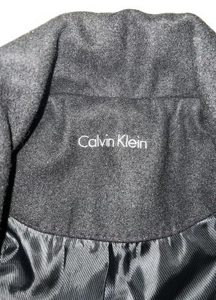 Чорне жіноче пальто calvin klein5 фото