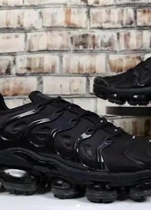 Женские кроссовки nike vapormax plus