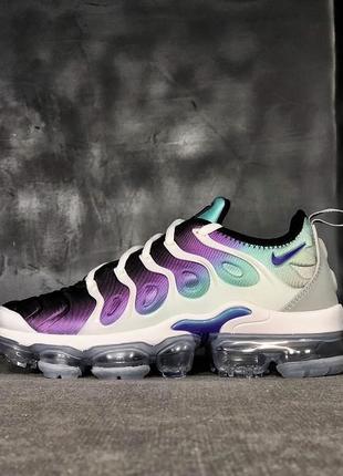 Женские кроссовки nike vapormax plus