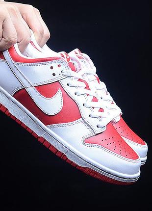 Женские кроссовки nike sb dunk