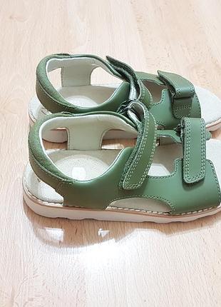 Шкіряні сандалі clarks crown root khaki