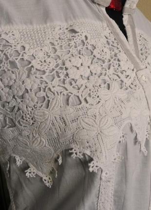 Тоненькая батистовая блуза с кружевными вставками5 фото