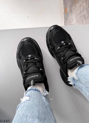Чорні лаковані лакові текстильні кросівки з сіткою в сітку на товстій грубій підошві лак8 фото