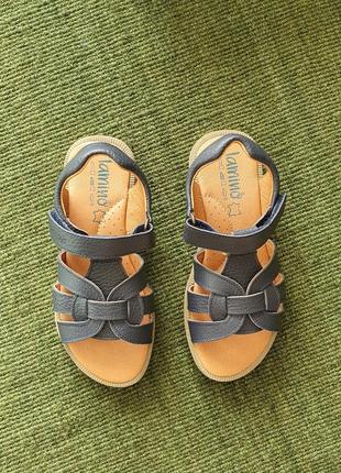 Детские кожаные босоножки для девочки lamino