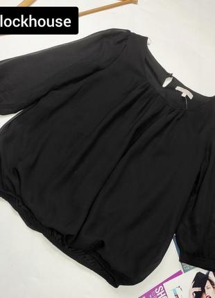 Блуза женская черная шифон свободного кроя с короткими рукавами от бренда clockhouse s1 фото