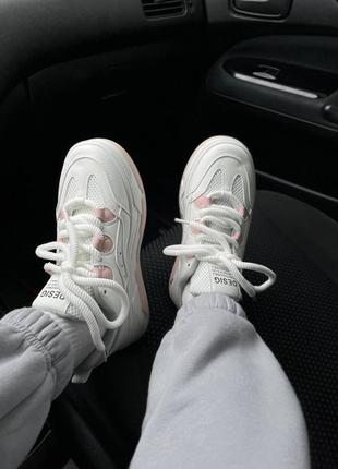 Кроссовки бело - розовые на платформе2 фото