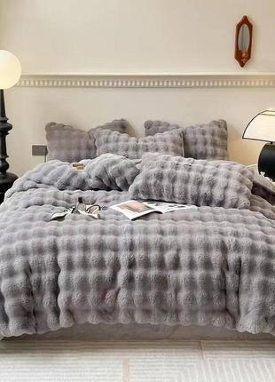 Велюрова постіль шиншила дуже мягенький , ніжний , і одночасно теплий