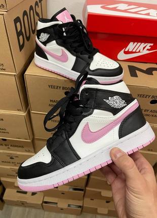Nike air jordan 1 retro mid pink black женские кроссовки найк джордан
