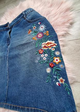 Джинсовая юбка в цветы,джинсовая юбка2 фото