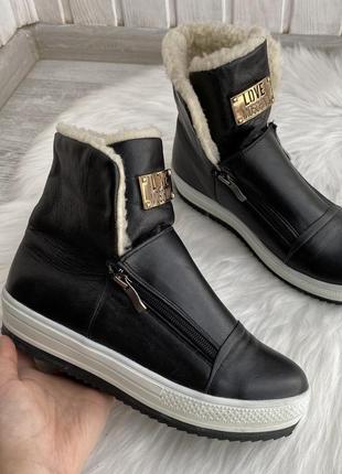 Кожаные сапожки сапоги ботинки черные на меху с утеплителем love moschino2 фото