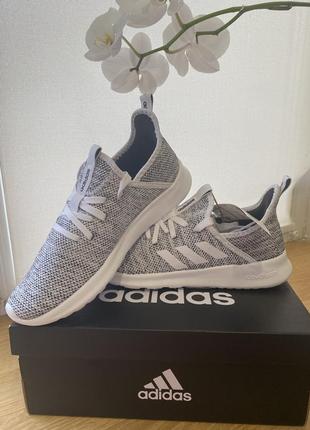 Кроссовки adidas (оригинал)2 фото