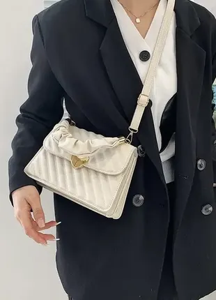 Класична крос-боді, сумка жіноча на два відділення з еко шкіри, сумка через плече біла3 фото