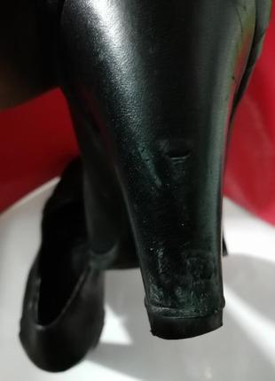 Женские чёрные кожаные туфли на каблуке4 фото