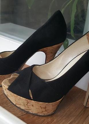 Замшеві туфлі