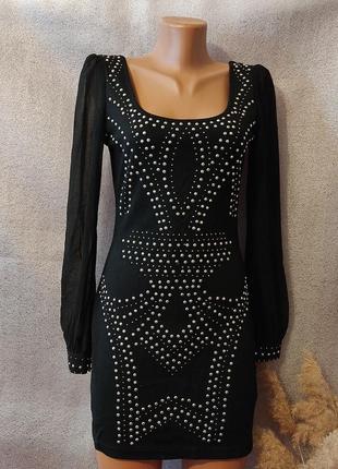 Красиве нарядне плаття, сукня