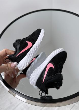 Отличные кроссовки на шнурках резинках nike revolution3 фото