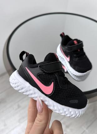 Отличные кроссовки на шнурках резинках nike revolution2 фото