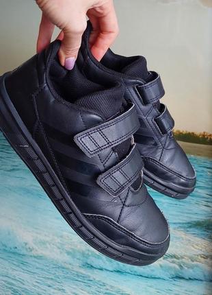 Кроссовки adidas, 35.5 р,камбоджа