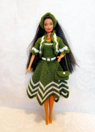 Одежда доя куклы барби.