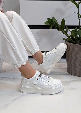 Стильні білі кросівки для дівчаток від тм apawwa