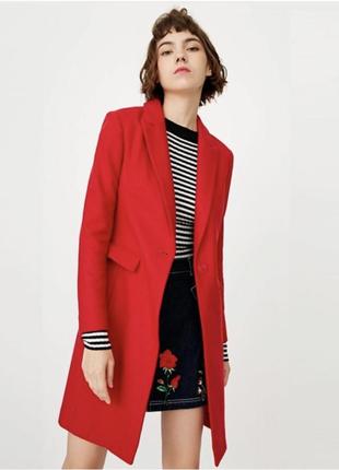 Красивое пальто демисезонное красное на подкладке с 8-10