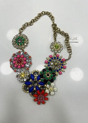 Яркое ожерелье в винтажном стиле