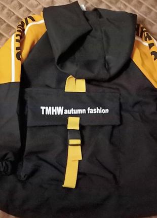 Нова куртка вітрівка на ріст 130 заміри еадам4 фото