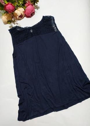 Майка з мереживом