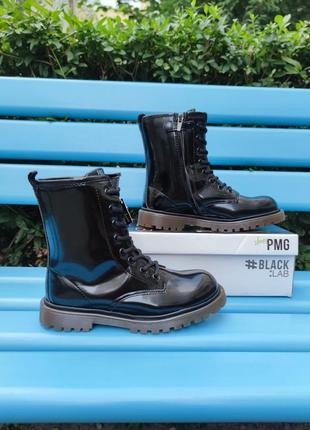 Нові стильні демі черевики primigi (стилізовані під dr.martens)