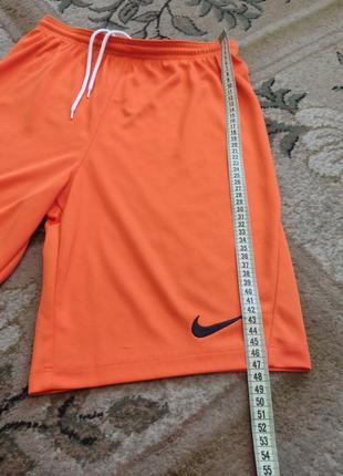 Футбольные шорты nike dri-fit.5 фото