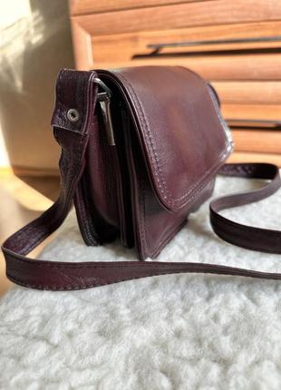Кожаная сумка сумочка на длинном ремне бордо4 фото