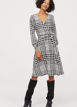 Платье richard allan x h&m houndtooth

розмір s