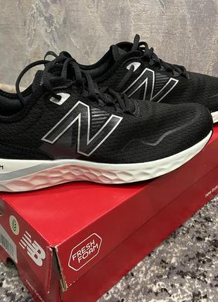 Женские кроссовки new balance