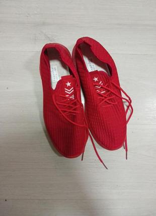 Продам кеди 44 р