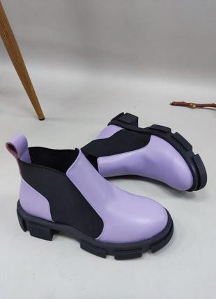Фиолетовые кожаные ботинки из кожи с тиснением под рептилию8 фото