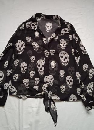 Пиратская черная рубашка с черепами легкая полупрозрачная гот готика