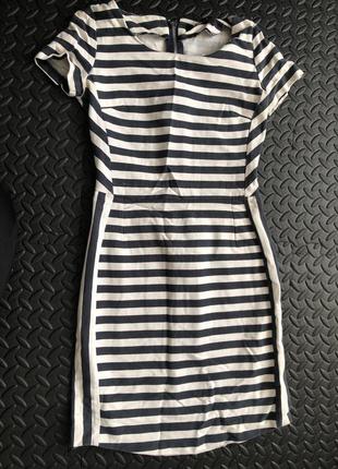 Сукня в смужку,полоску reserved