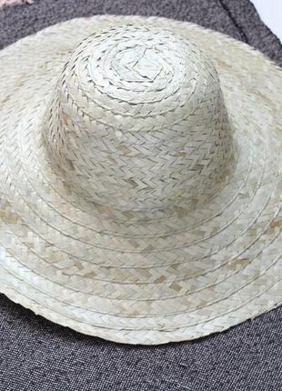 Соломенная шляпа с большими полями5 фото