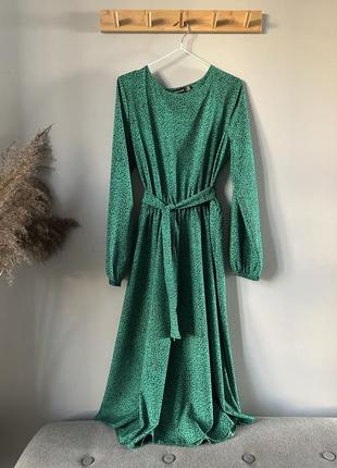 Сукня в крапку, плаття з рукавами за коліна