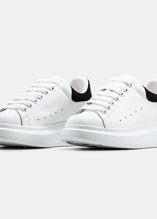 Мужские кроссовки белые с черным в стиле alexander mcqueen5 фото